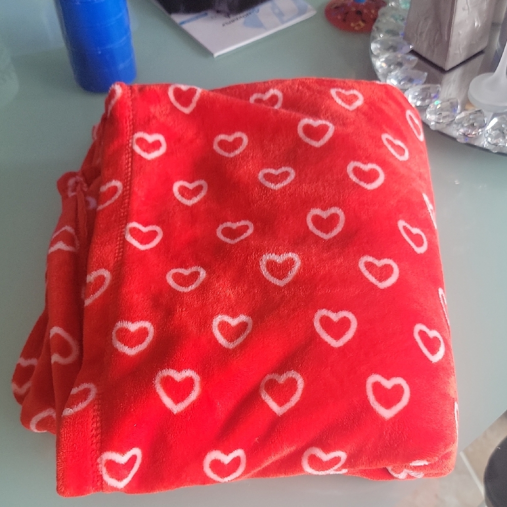Spritz Red Heart Blanket